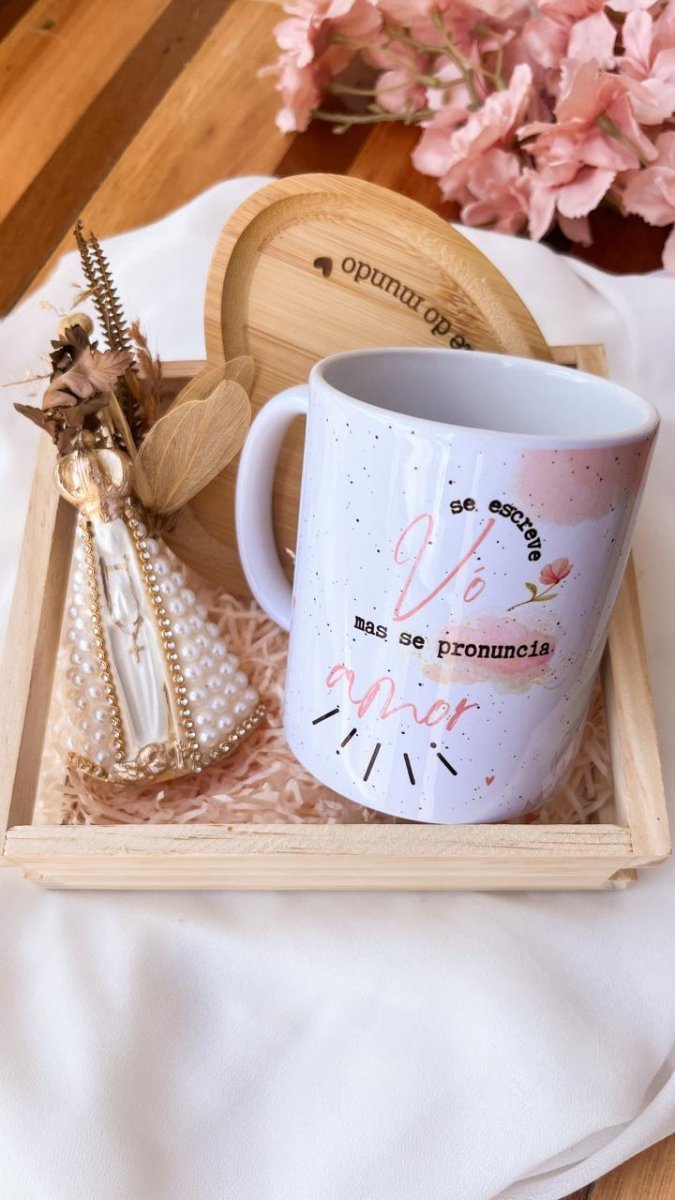 Kit caneca + imagem nossa senhora + pires de coração 
