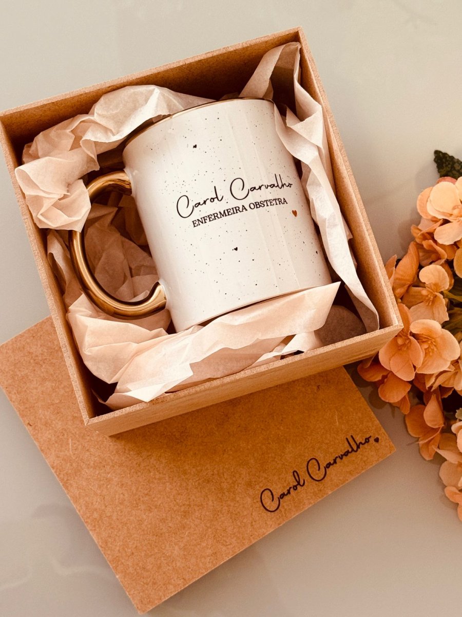 Caneca dourada em caixa de mdf 
